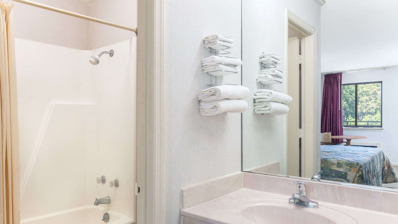 Photo of Bathroom in Yemassee