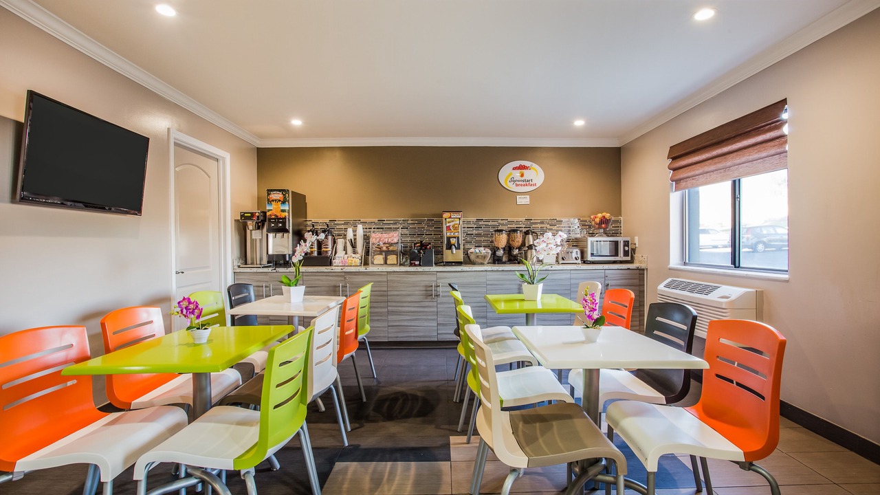 Photo of Others in Nut Tree