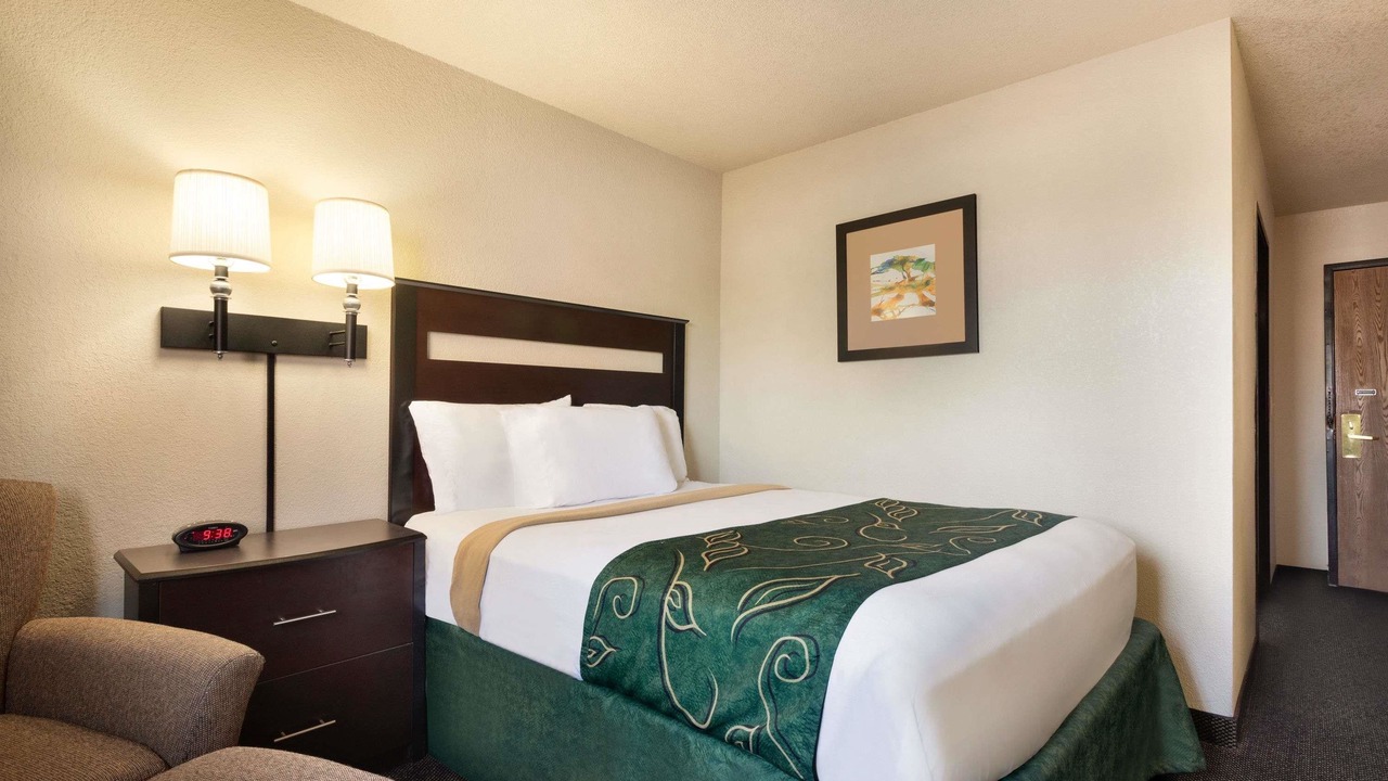 Photo of Bedroom in Jefferson City