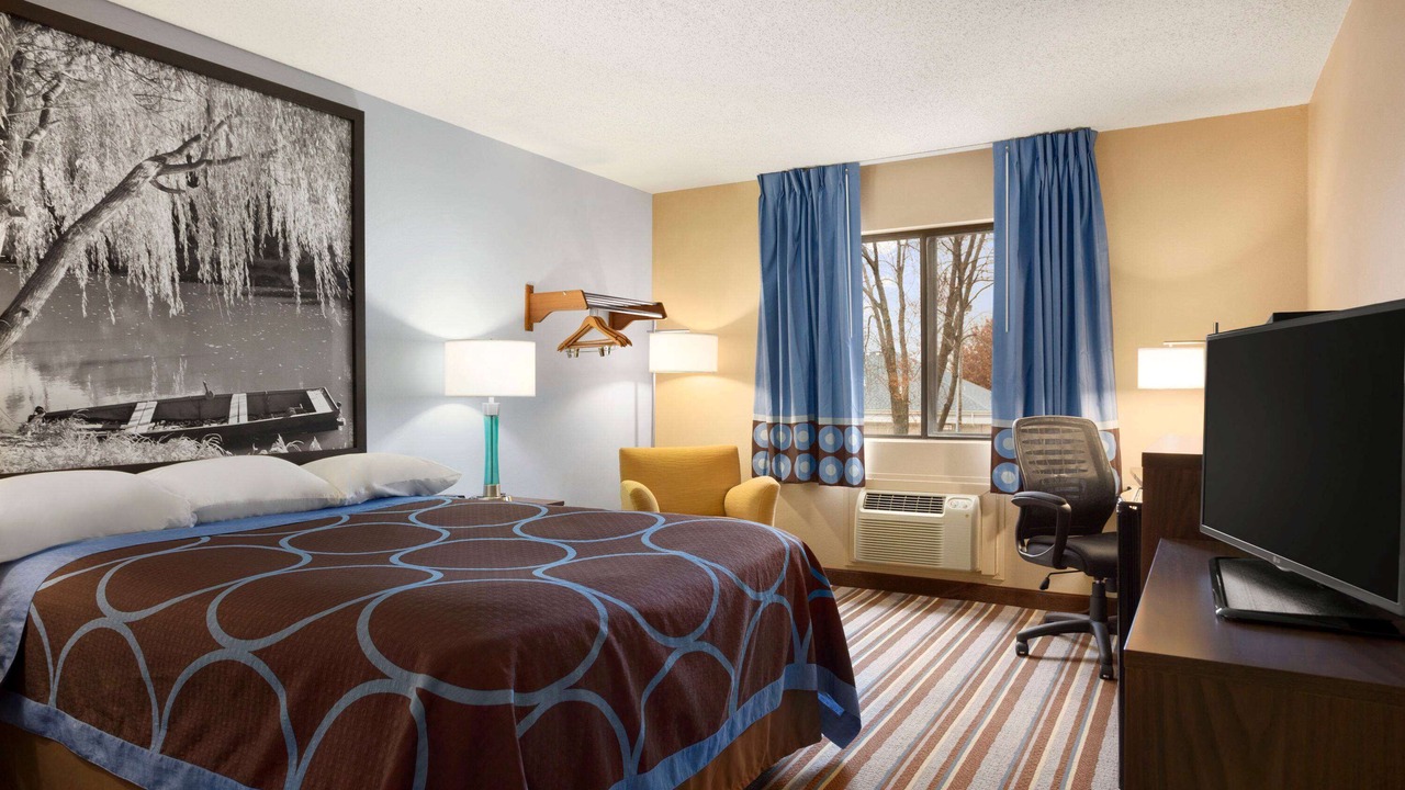 Photo of Bedroom in Pittsburg