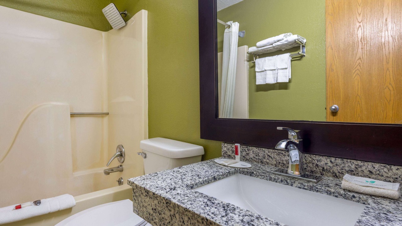 Photo of Bathroom in El Dorado