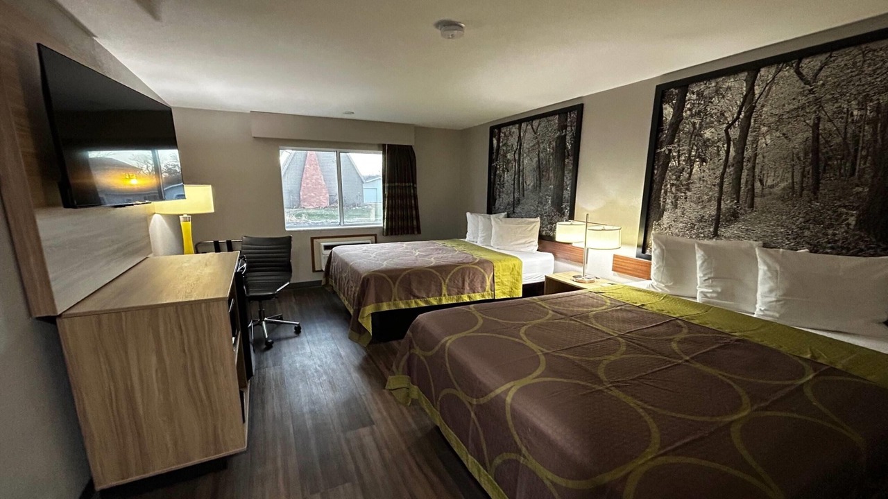 Photo of Bedroom in Pella