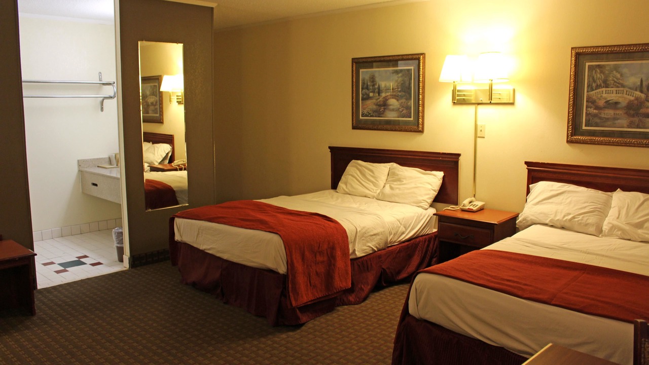 Photo of Bedroom in Killen