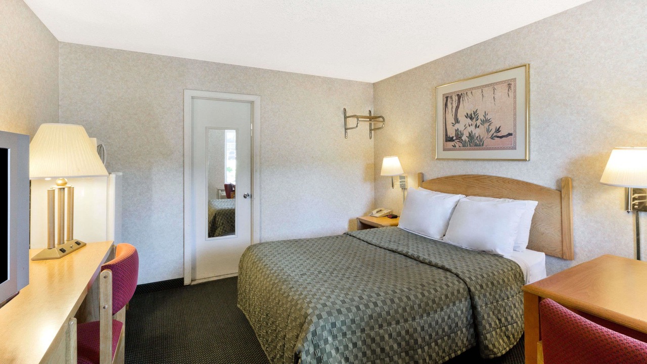 Photo of Bedroom in Bartonsville