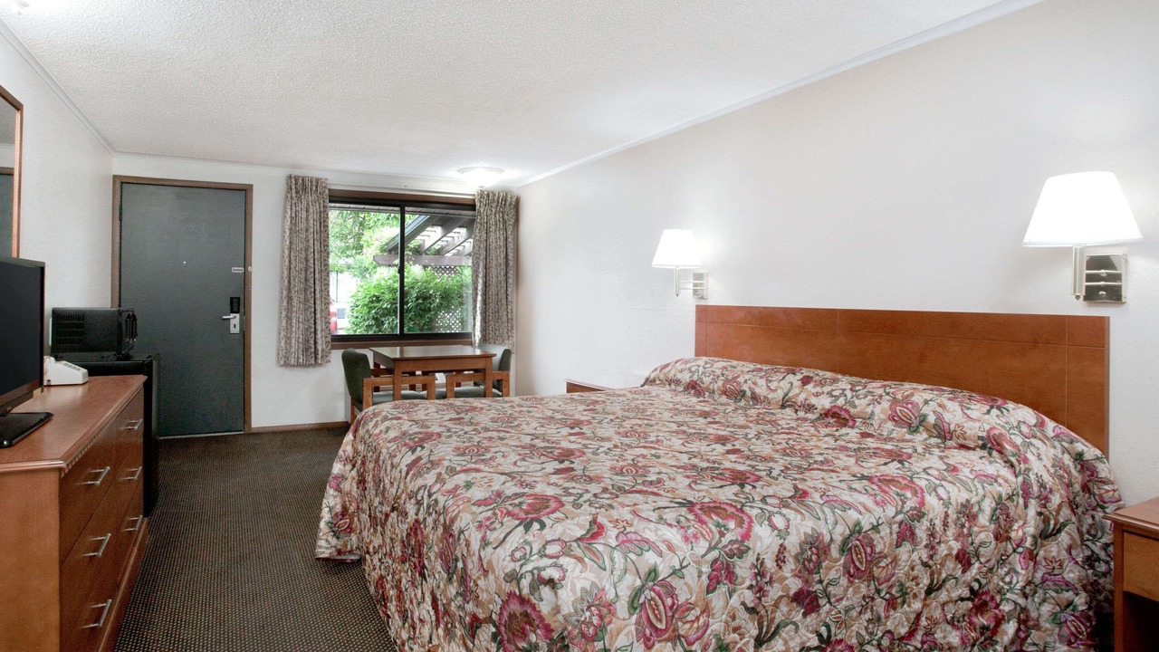 Photo of Bedroom in Pittston