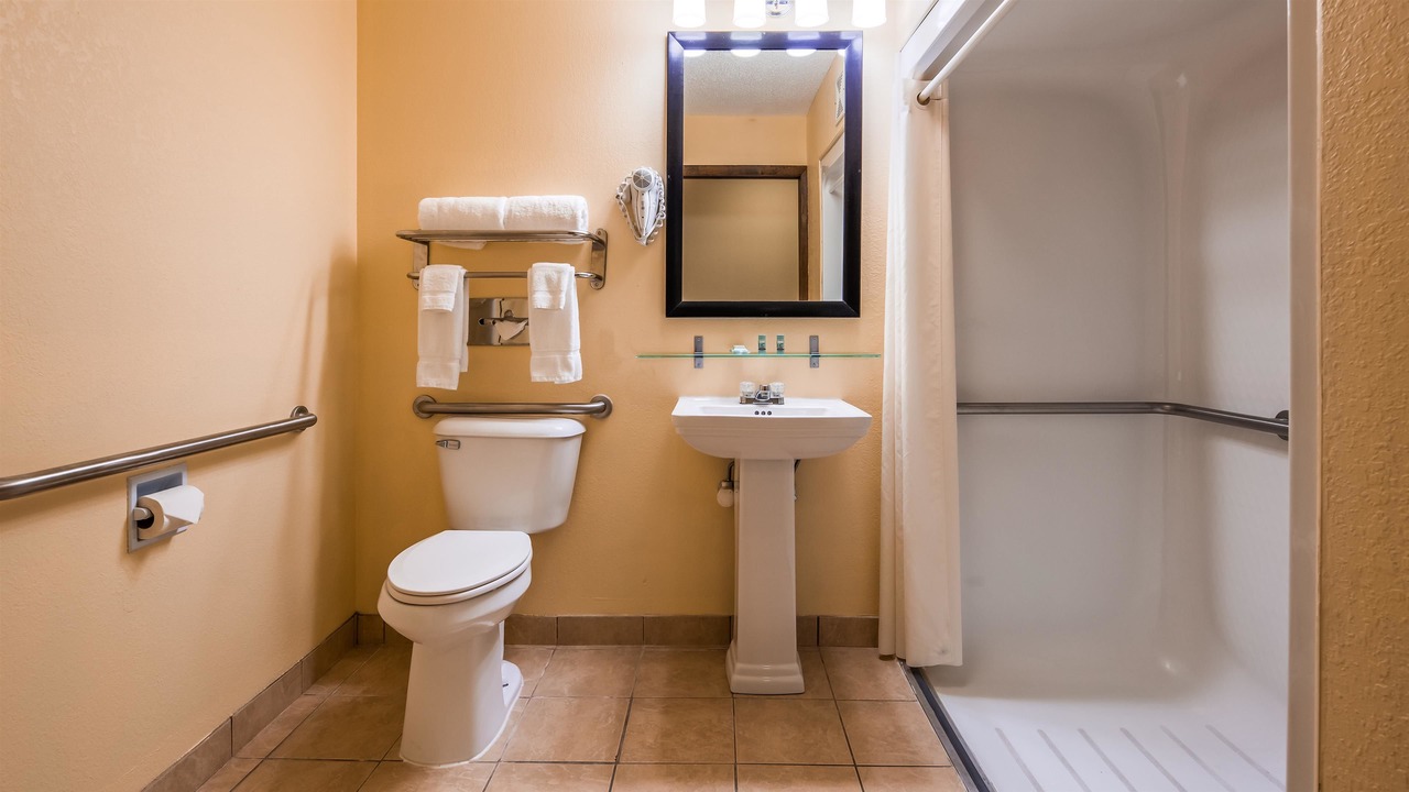 Photo of Bathroom in Muncie