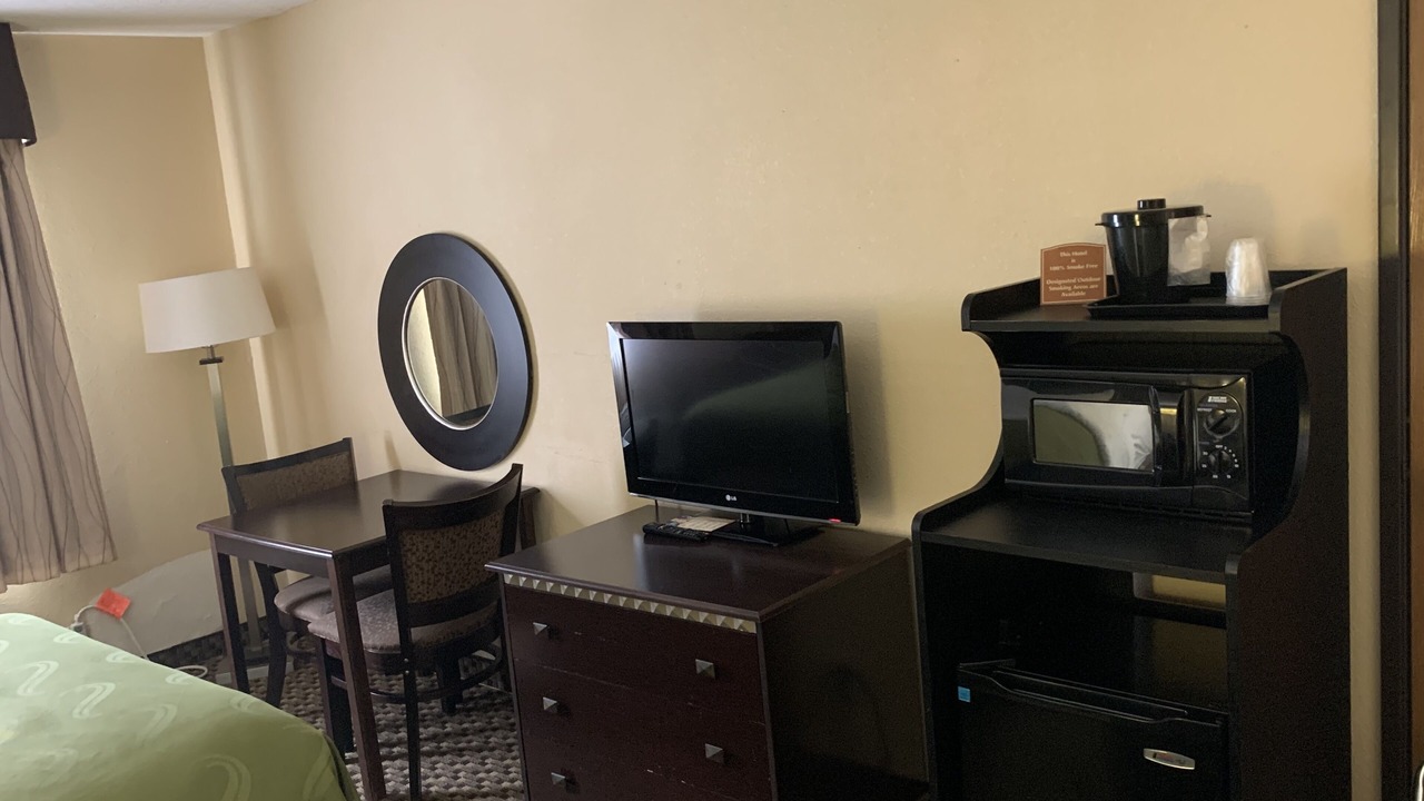 Photo of Bedroom in Macomb