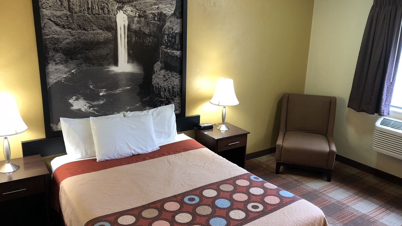 Photo of Others in Tri-Cities