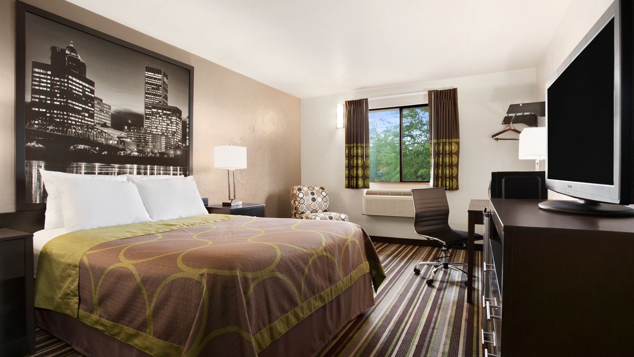 Photo of Bedroom in Woodburn