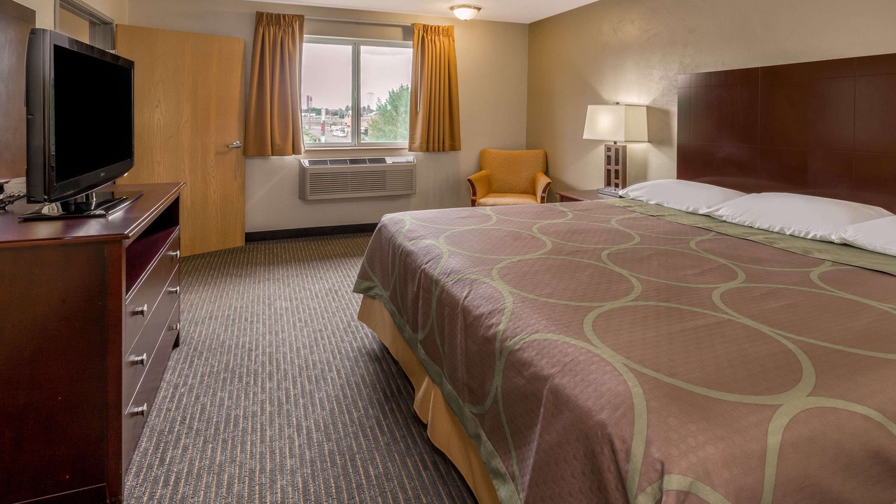 Photo of Bedroom in Woodburn