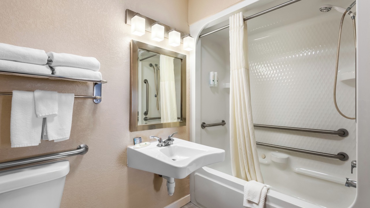 Photo of Bathroom in Waverly