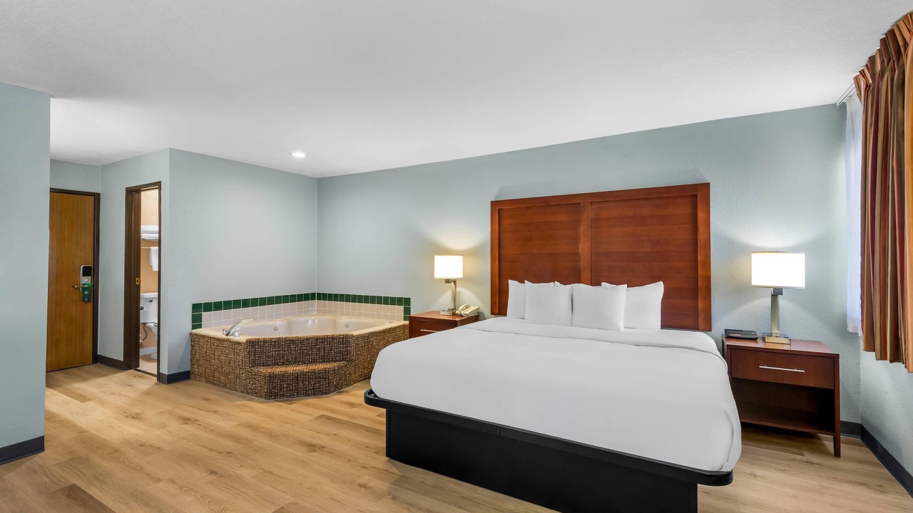 Photo of Bedroom in Waverly