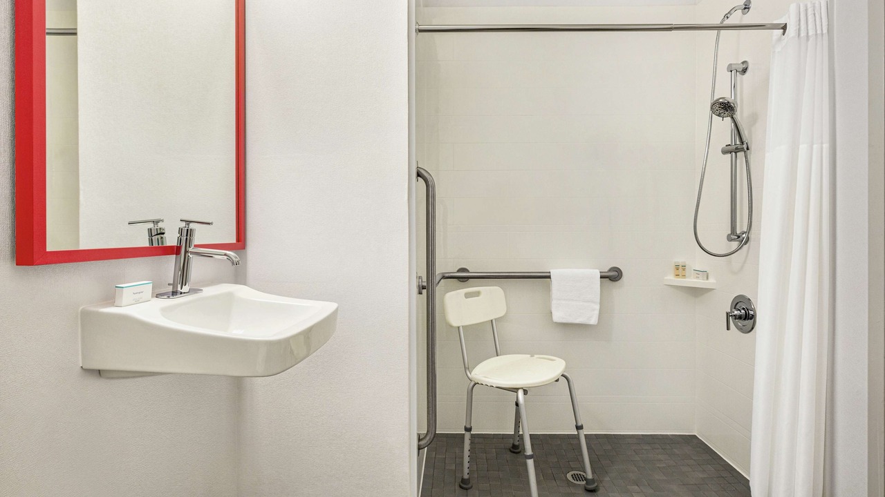 Photo of Bathroom in Blue Springs