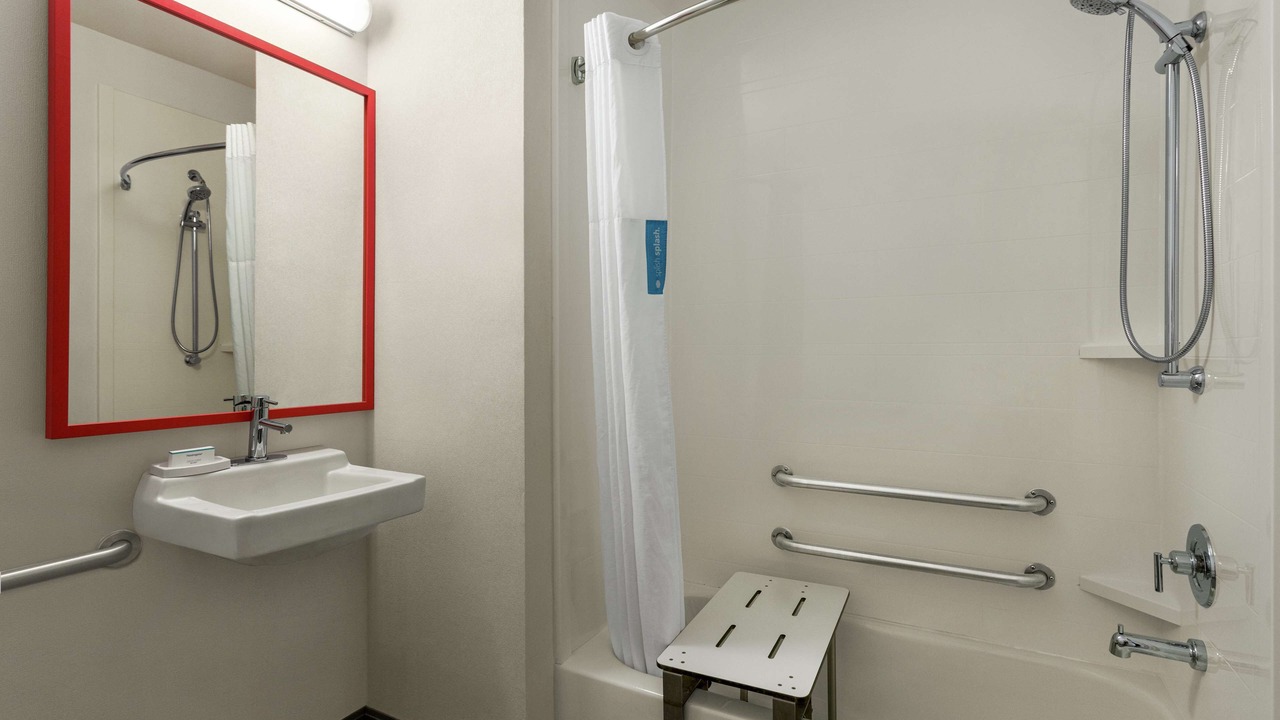 Photo of Bathroom in Blue Springs