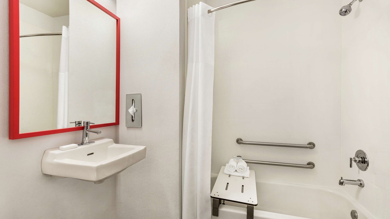 Photo of Bathroom in Blue Springs