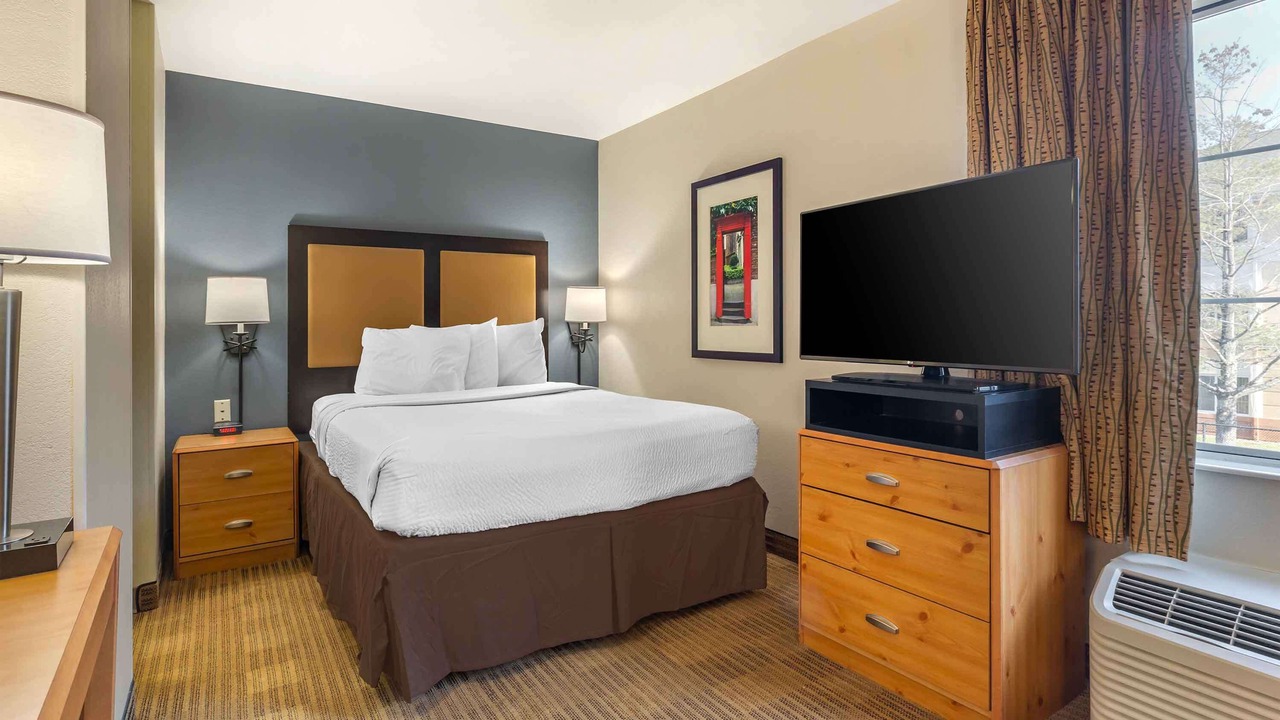 Photo of Bedroom in Westborough