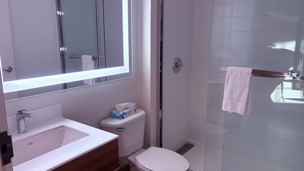 Photo of Bathroom in Dupont
