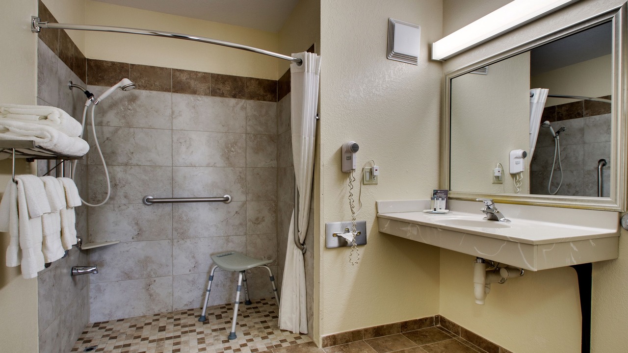 Photo of Bathroom in Oskaloosa