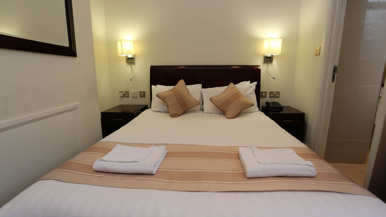 Photo of Bedroom in Courtfield