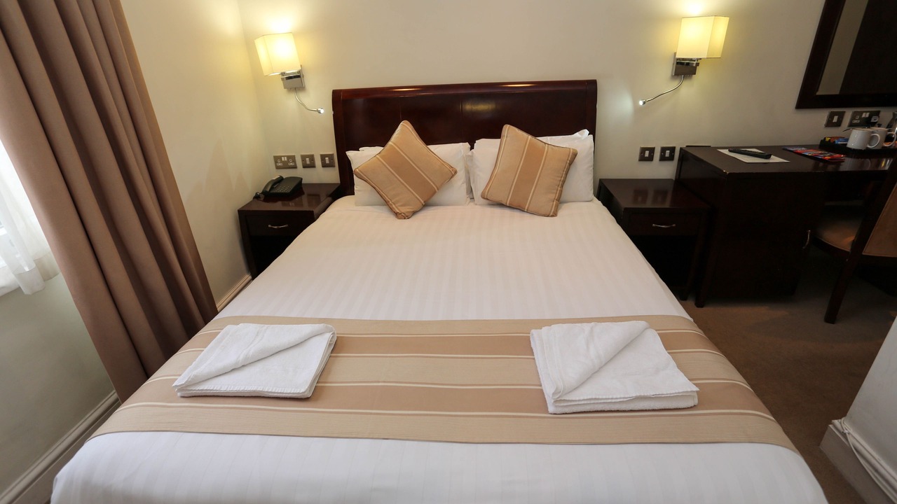 Photo of Bedroom in Courtfield