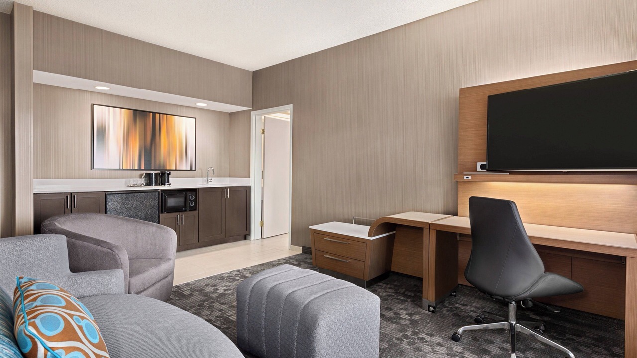 Photo of Others in East Roseville Parkway