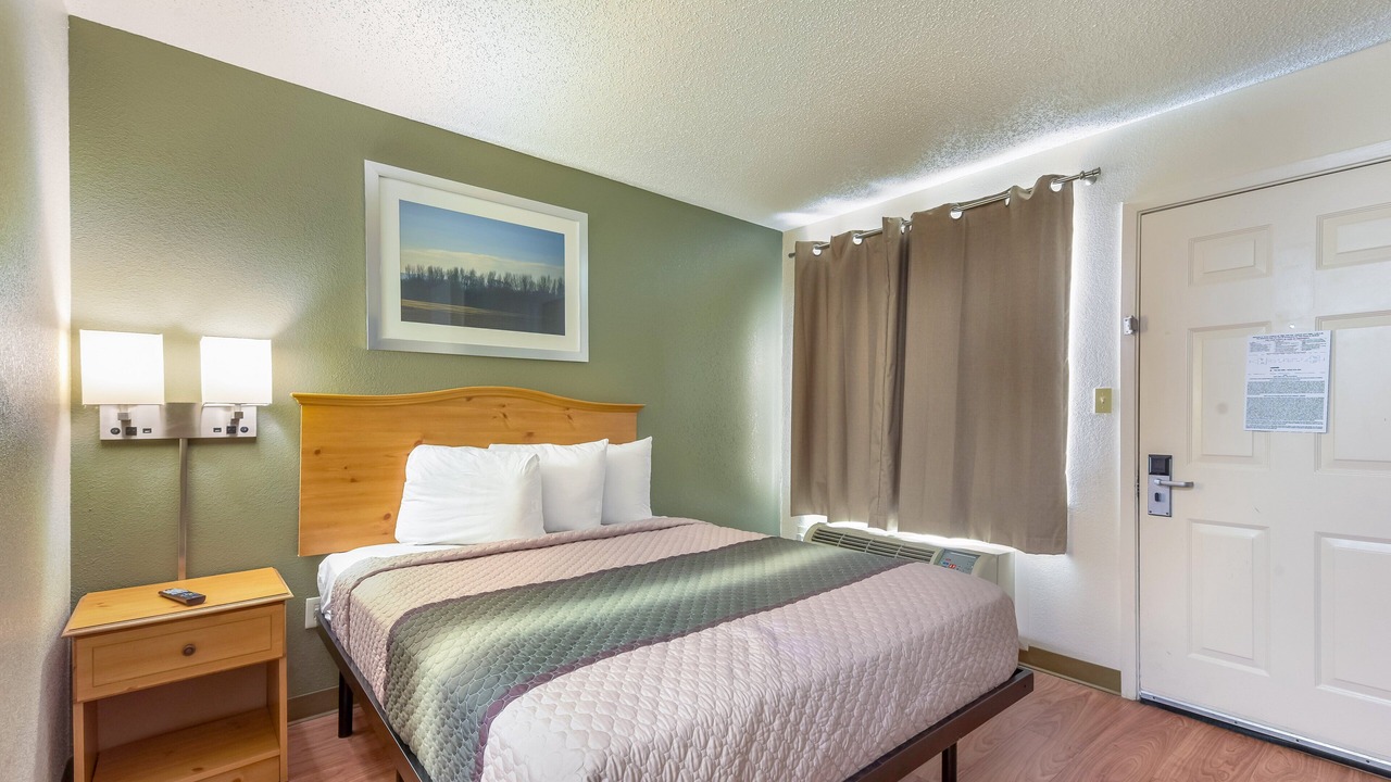 Photo of Bedroom in Far North Dallas