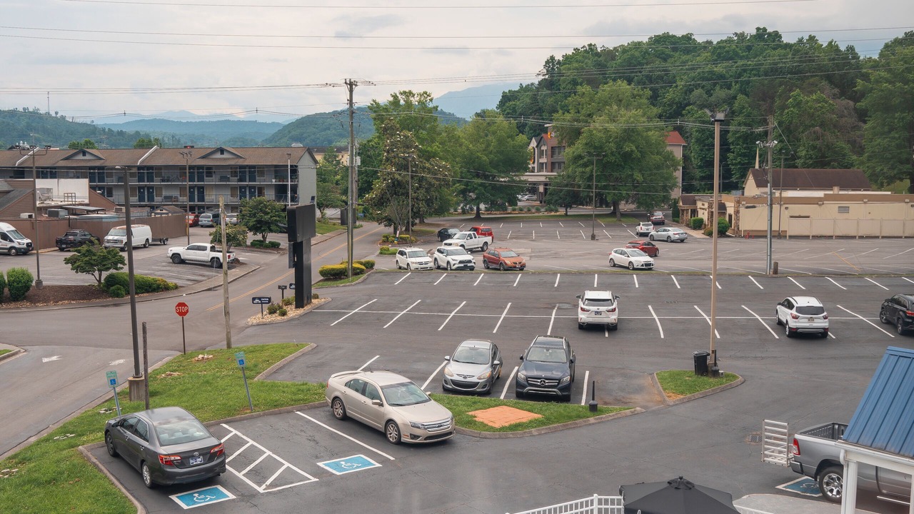 Photo of Others in Pigeon Forge