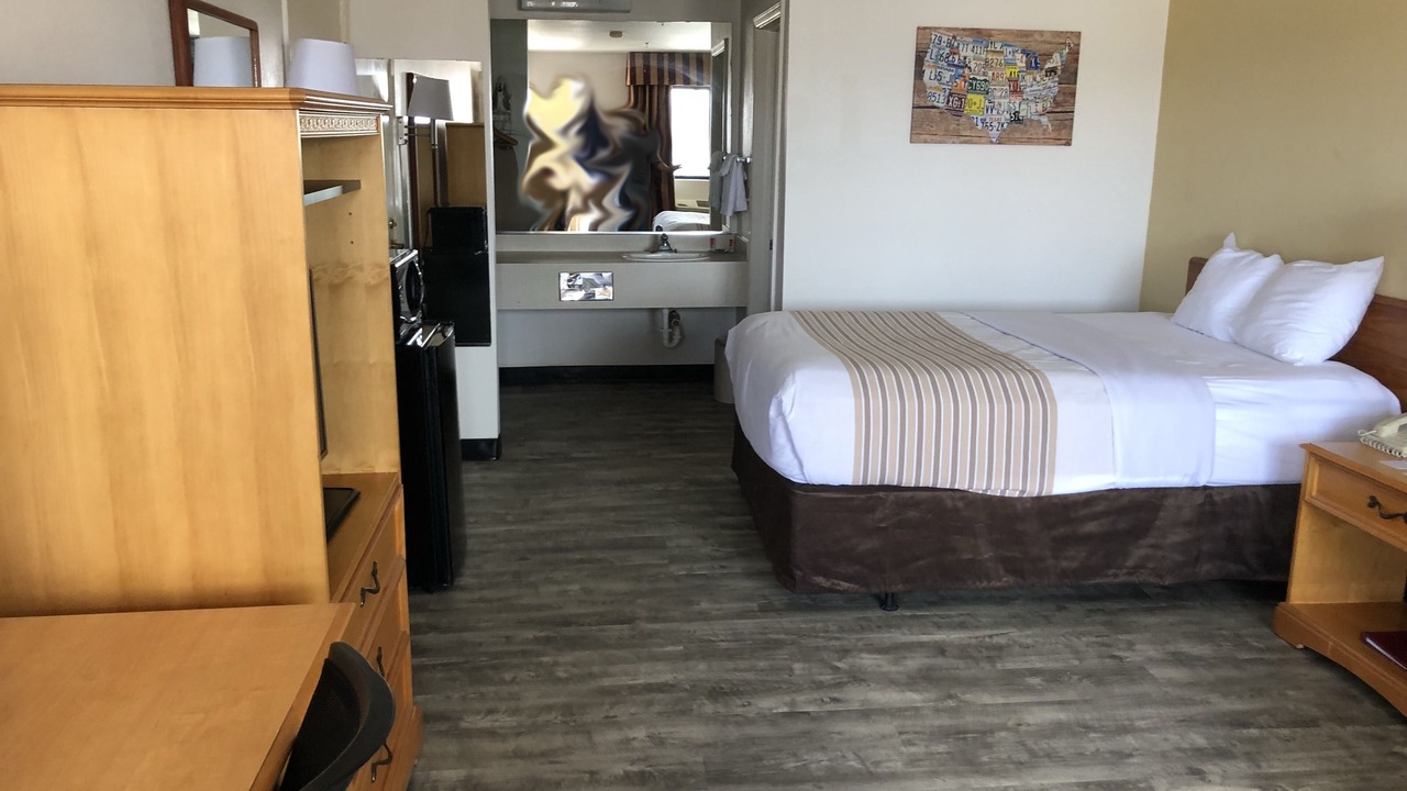 Photo of Bedroom in Lordsburg