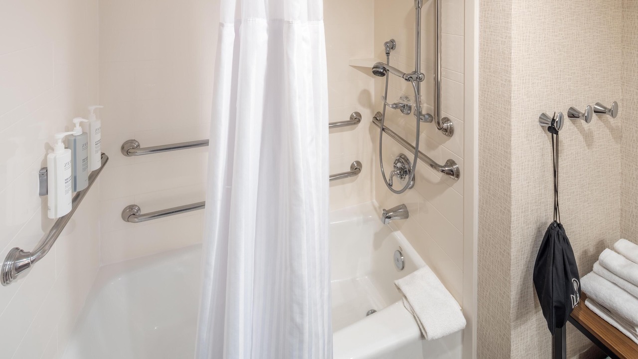 Photo of Bathroom in Skyland