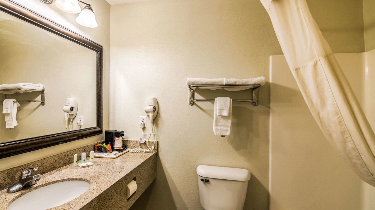 Photo of Bathroom in Alexander City