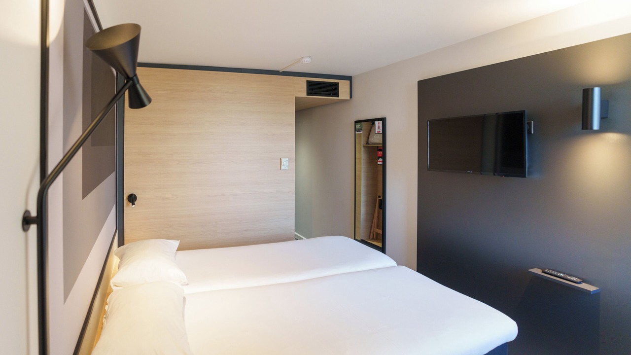 Photo of Bedroom in Laon