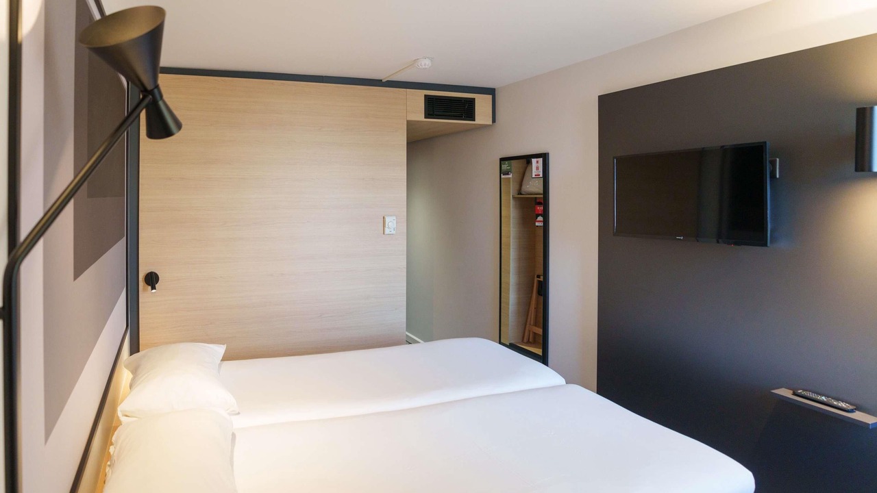 Photo of Bedroom in Laon