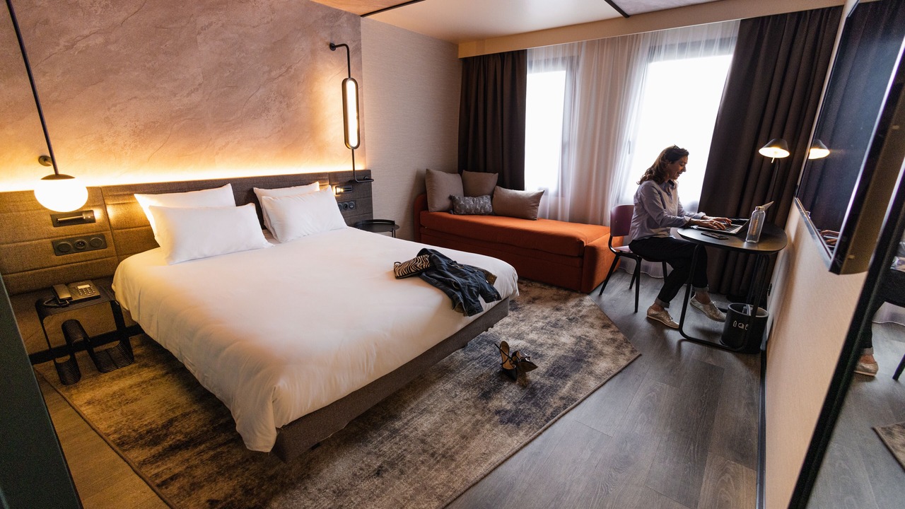 Photo of Bedroom in Suresnes