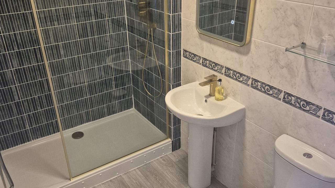 Photo of Bathroom in Hindhead