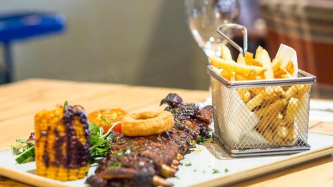 Photo of Others in Hindhead