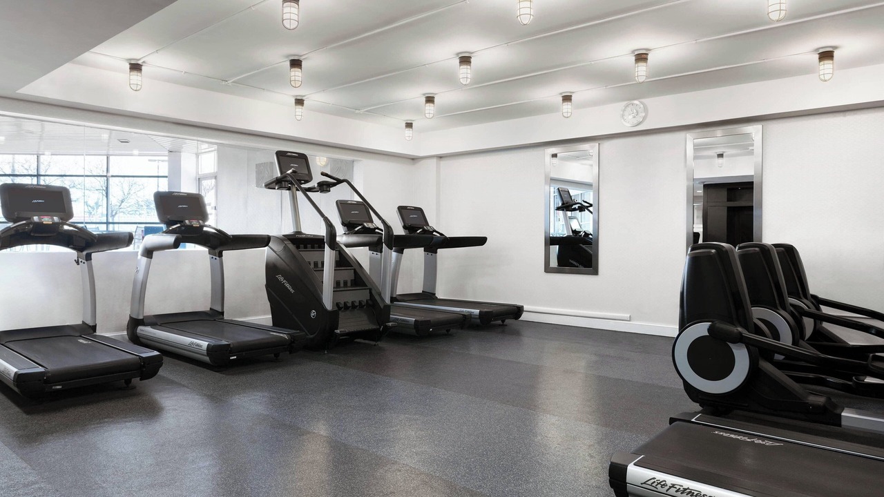 Photo of Others in Iselin