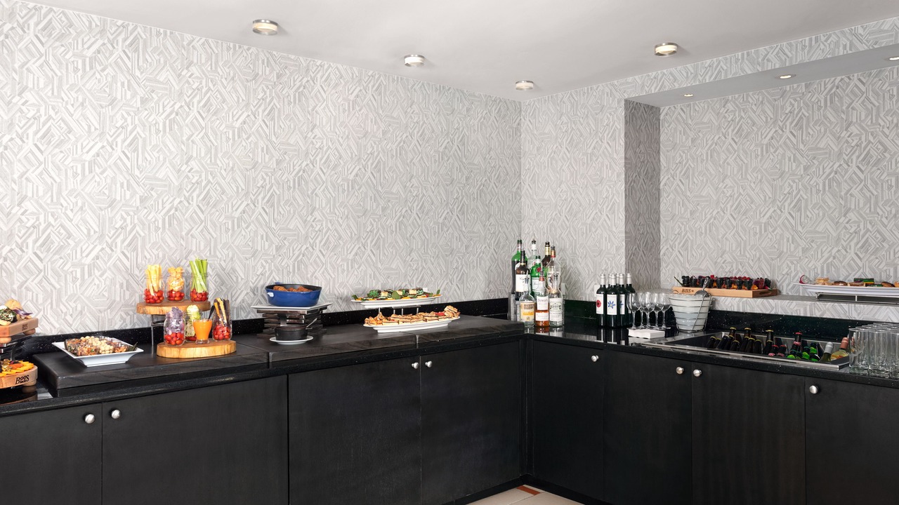 Photo of Others in Iselin