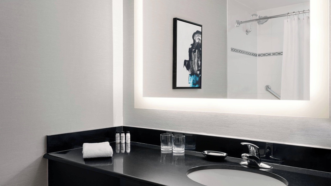 Photo of Others in Iselin