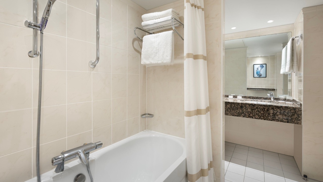 Photo of Bathroom in Langley Marish