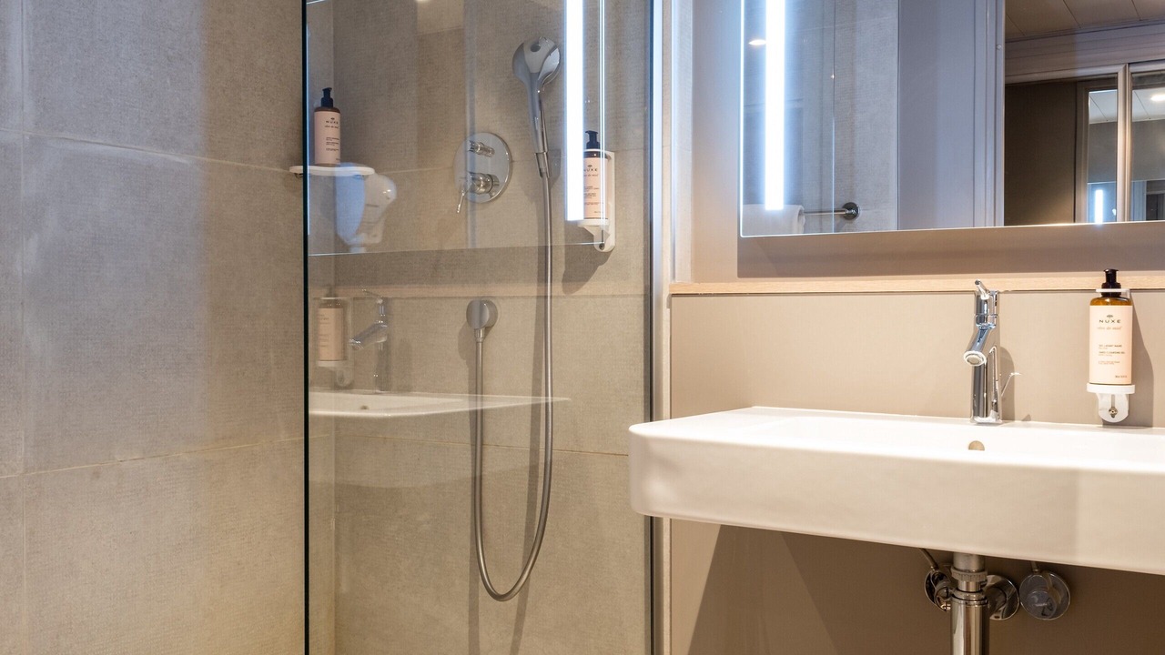 Photo of Bathroom in Meylan