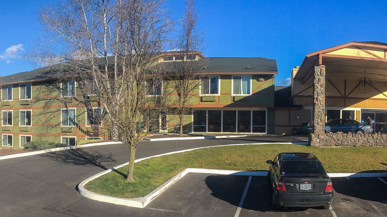 Photo of Outdoor in Ashland