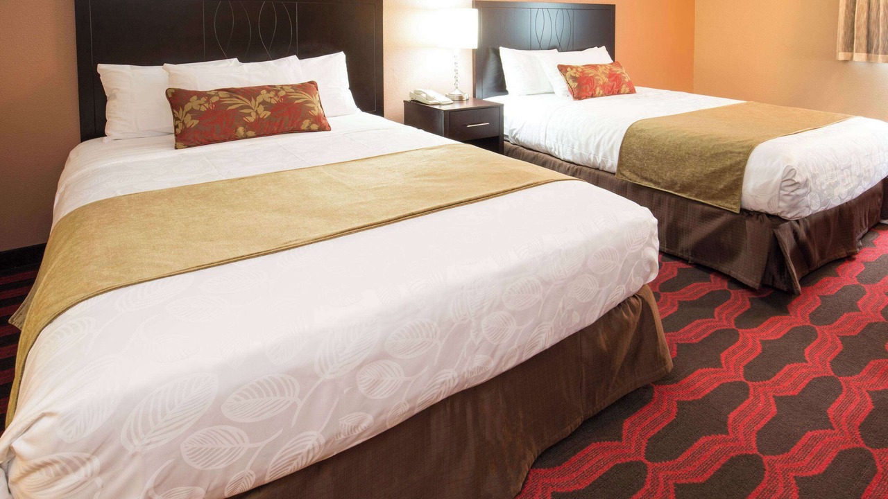 Photo of Others in Wood Village