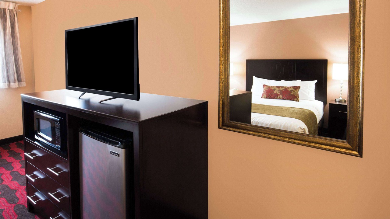 Photo of Others in Wood Village