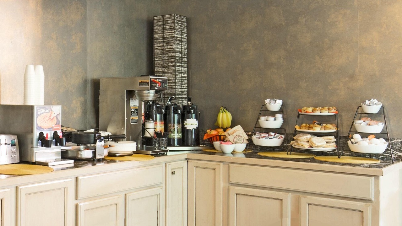 Photo of Others in Wood Village