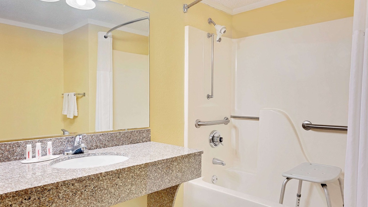 Photo of Bathroom in Cartersville