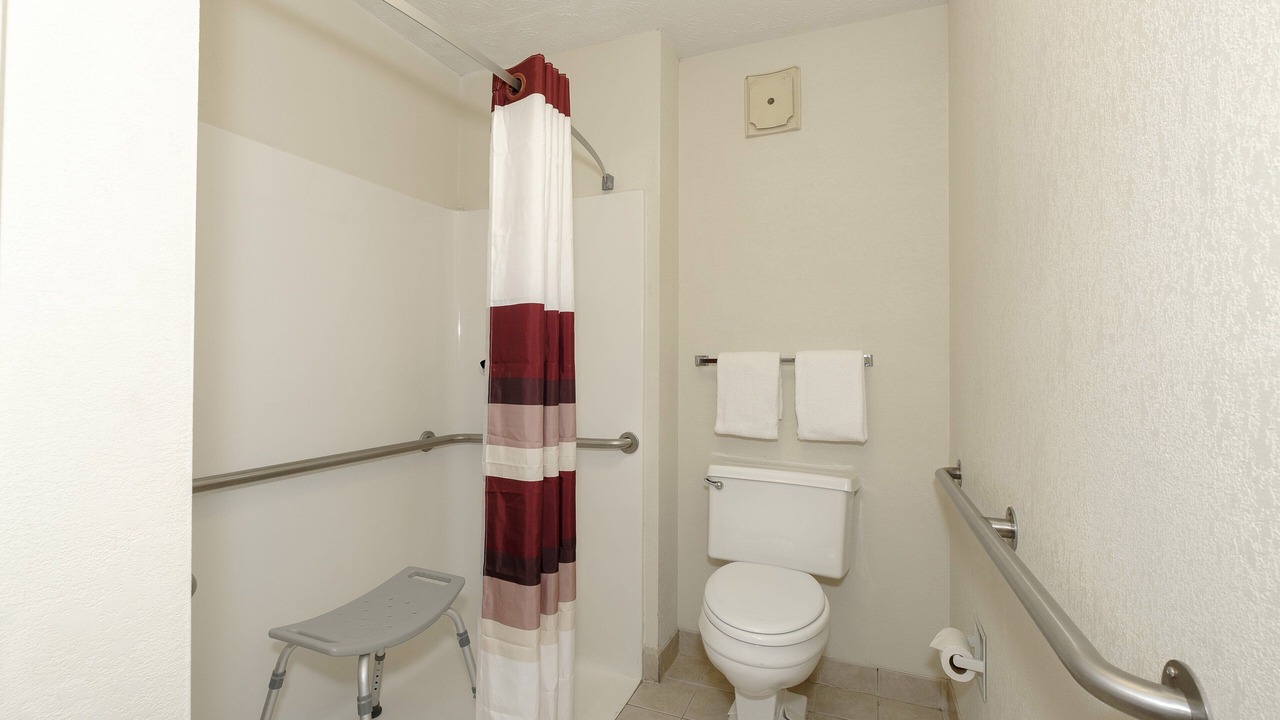 Photo of Bathroom in Edgewood