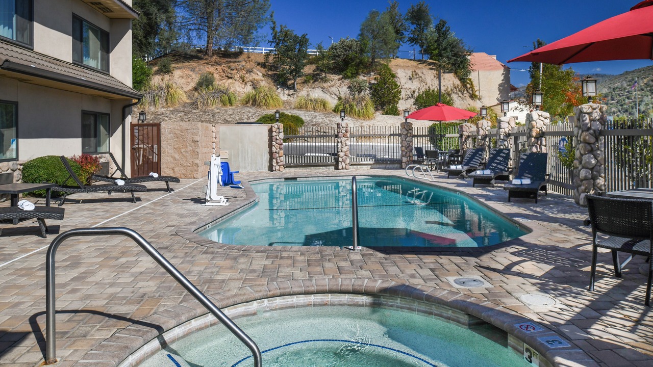 Photo of Outdoor in Oakhurst