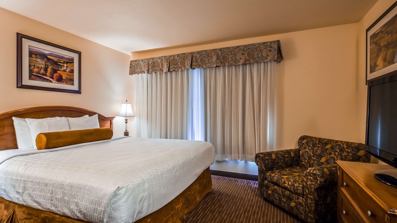 Photo of Bedroom in Clear Lake