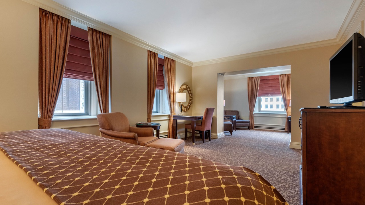 Photo of Bedroom in Downtown Pittsburgh