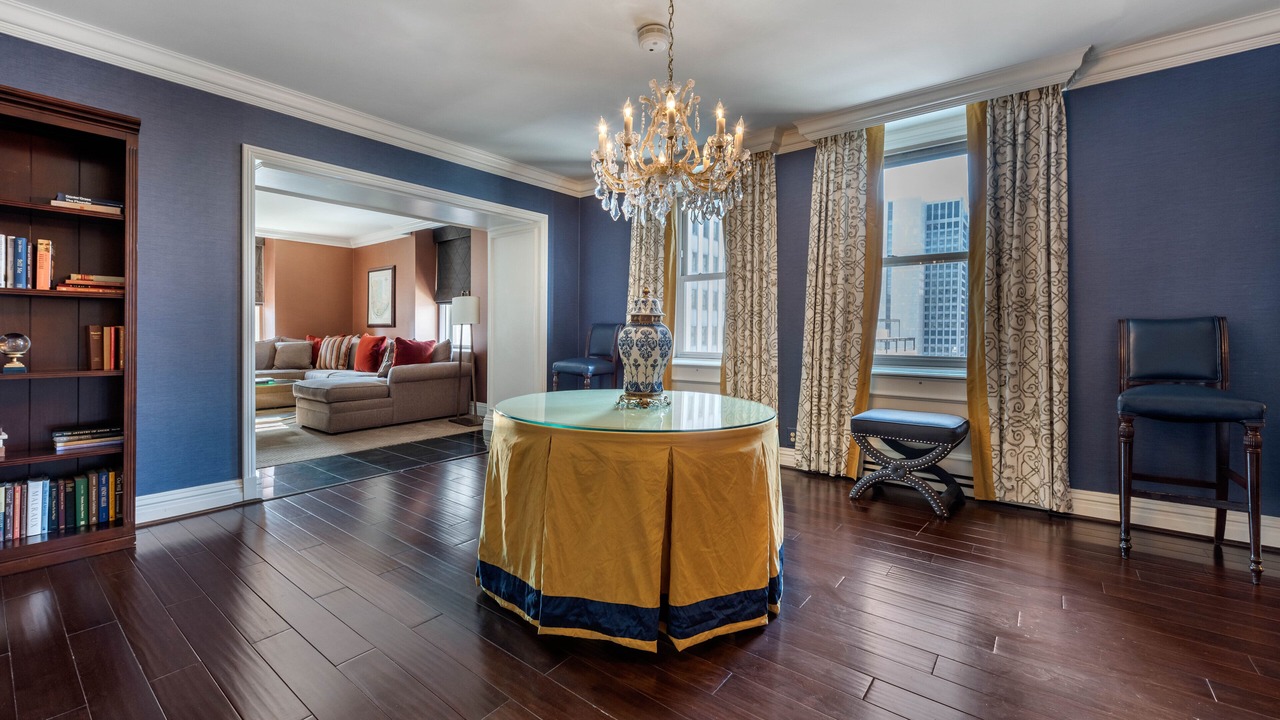 Photo of Bedroom in Downtown Pittsburgh